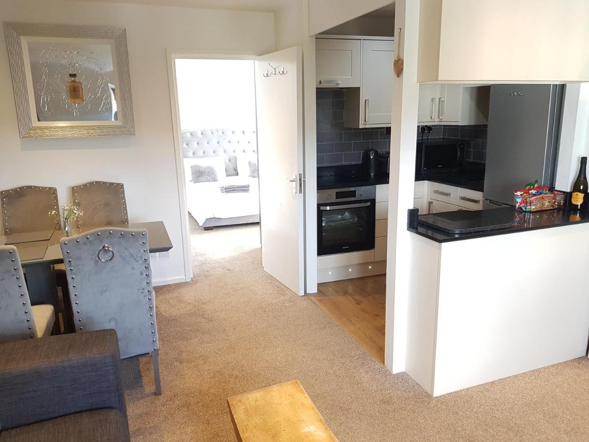 Bowness On Windermere, Lovely Apartment For 4 With Parking Exterior foto